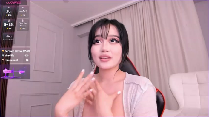sophia_squirtits