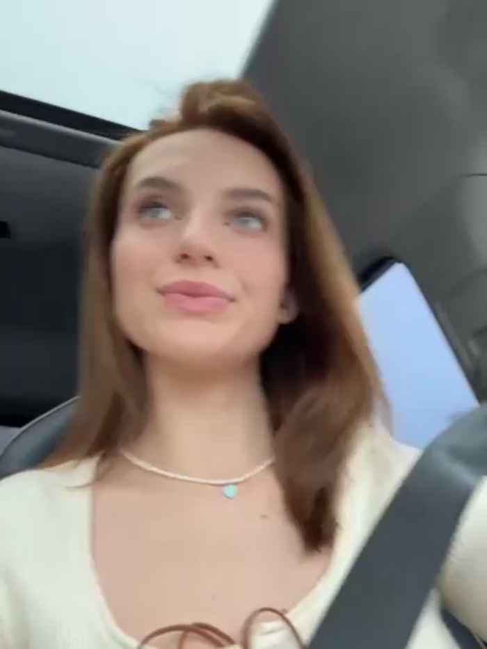 -AngelAri-