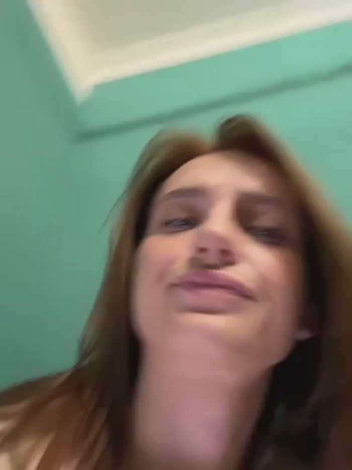 -AngelAri-