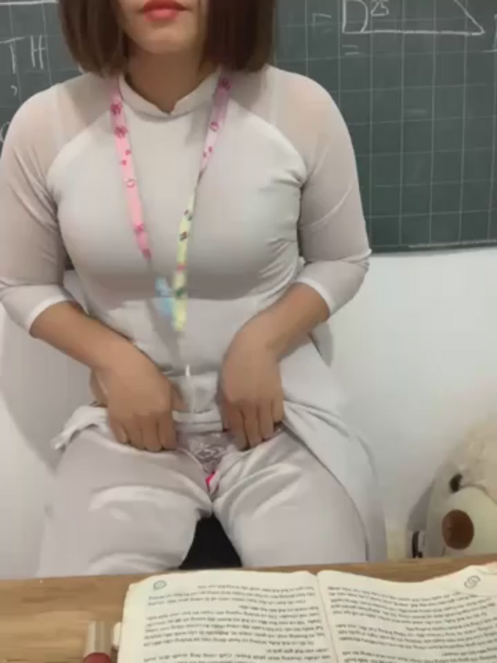 Schoolgirl_6969