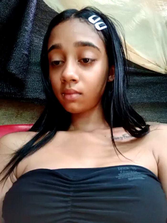 Zoe_Sweett18