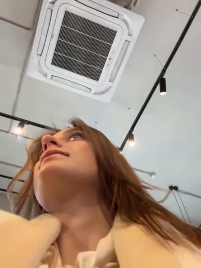 -AngelAri-