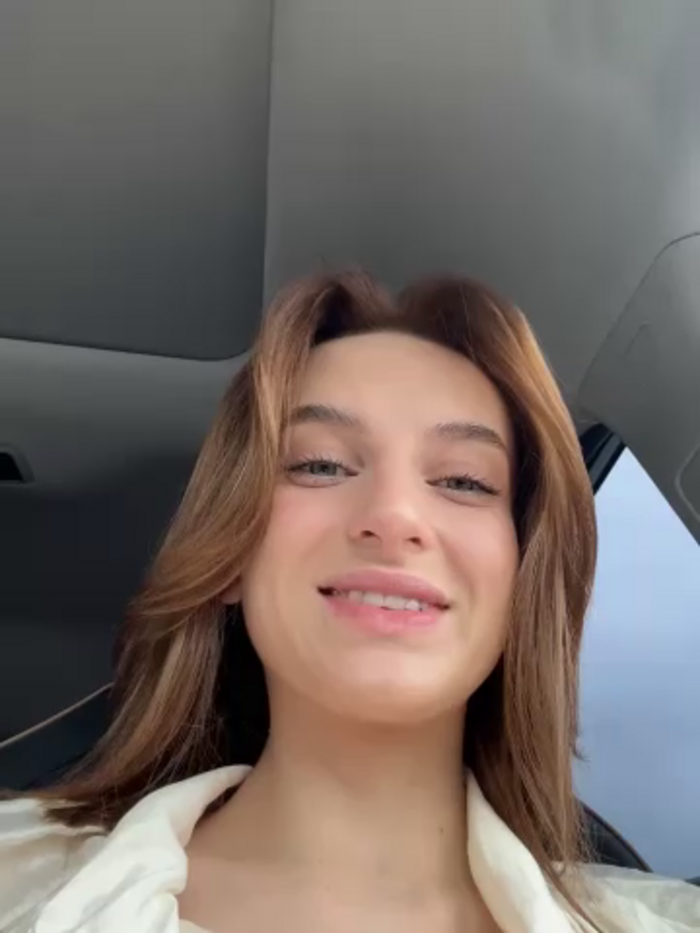-AngelAri-