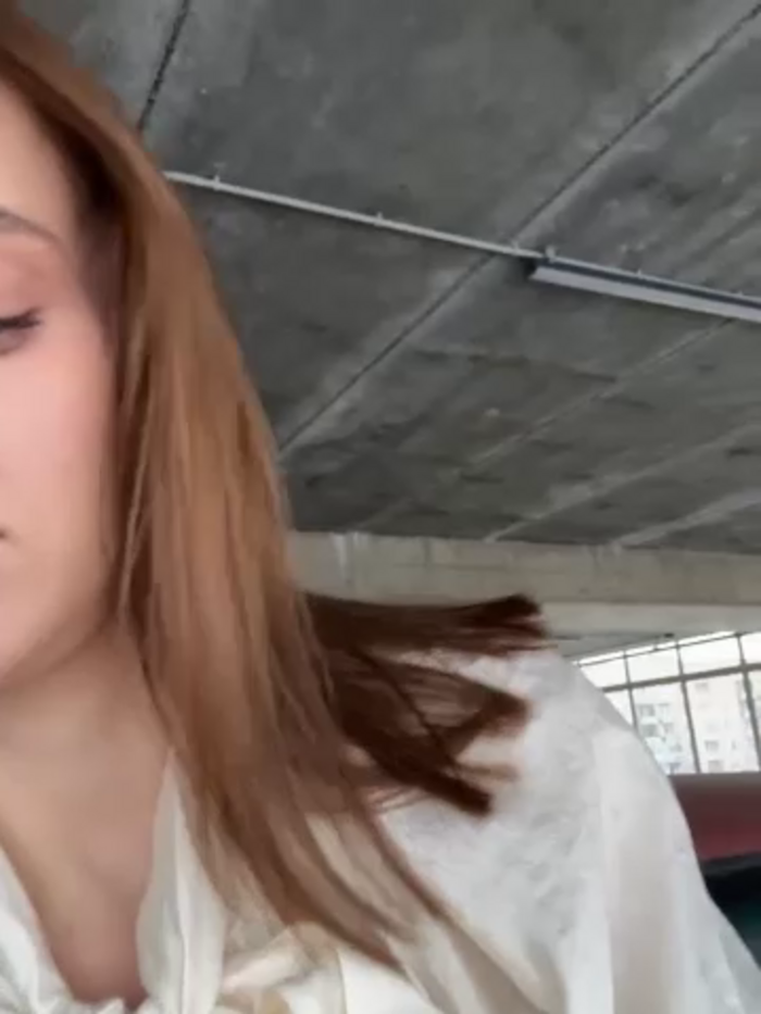 -AngelAri-