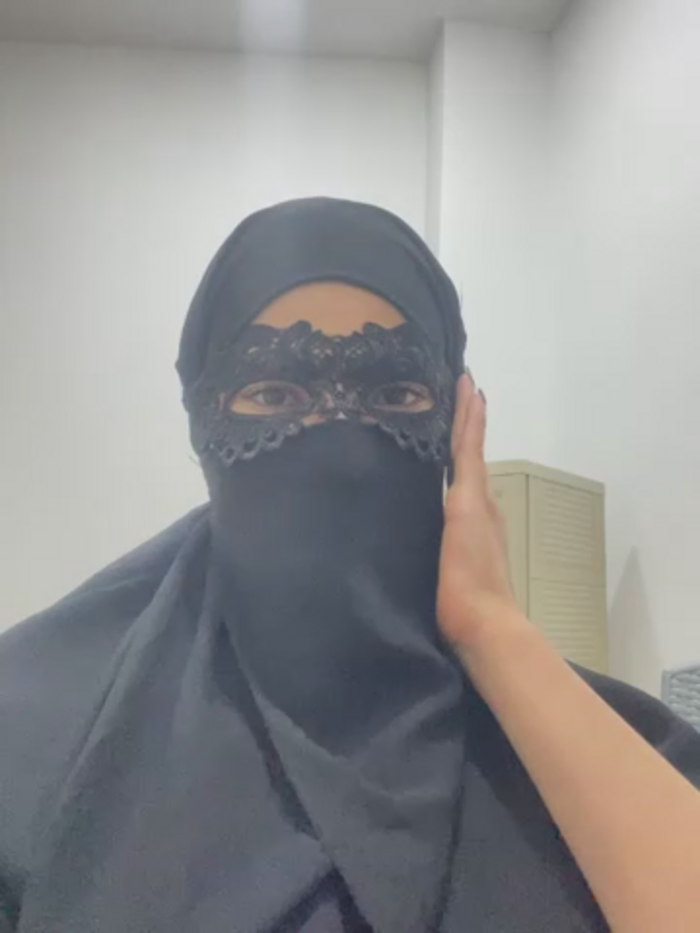 Hijabi_HotGirls