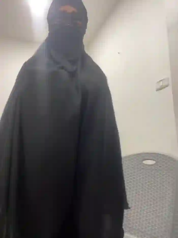 2025/03/03/stripchat-hijabi_hotgirls-00-36-39