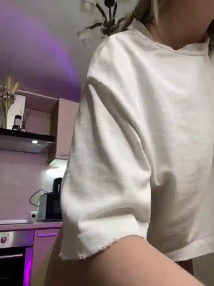 2025/03/03/stripchat-natachristat-18-20-29