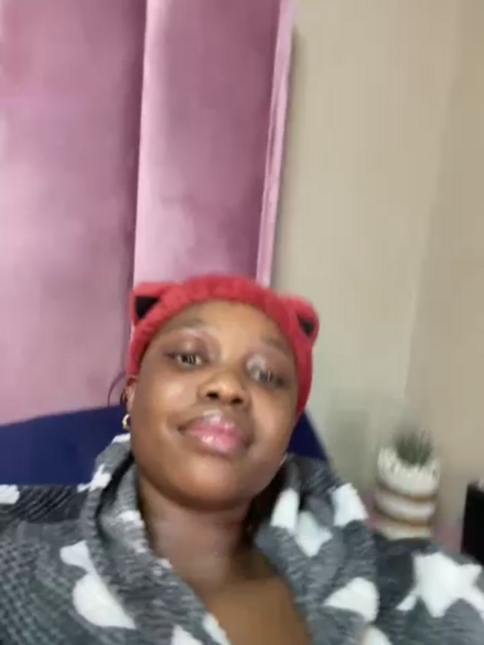 QueenTee23