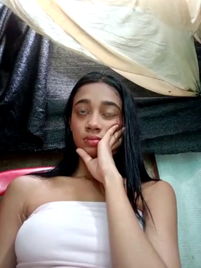Zoe_Sweett18