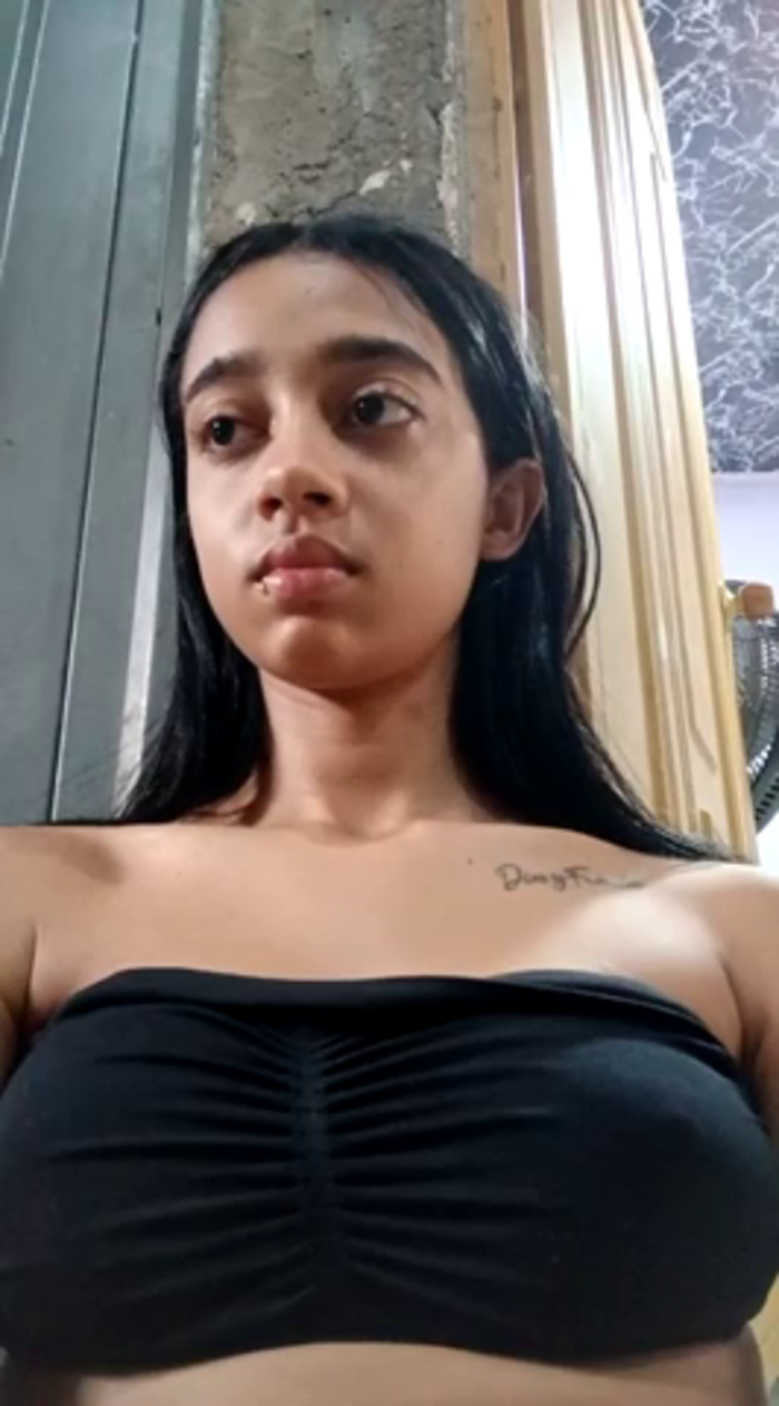 Zoe_Sweett18