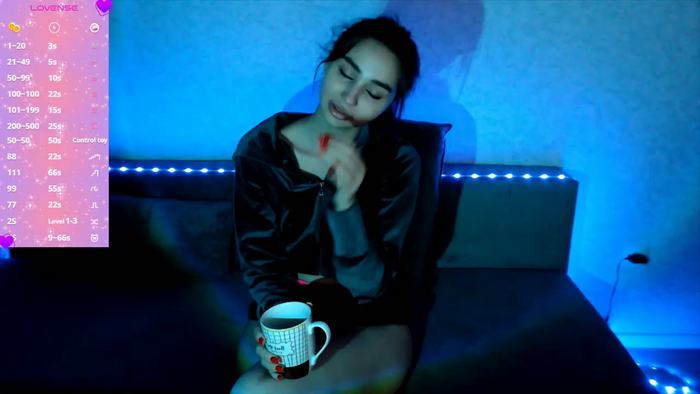 _Shy_Nikki_