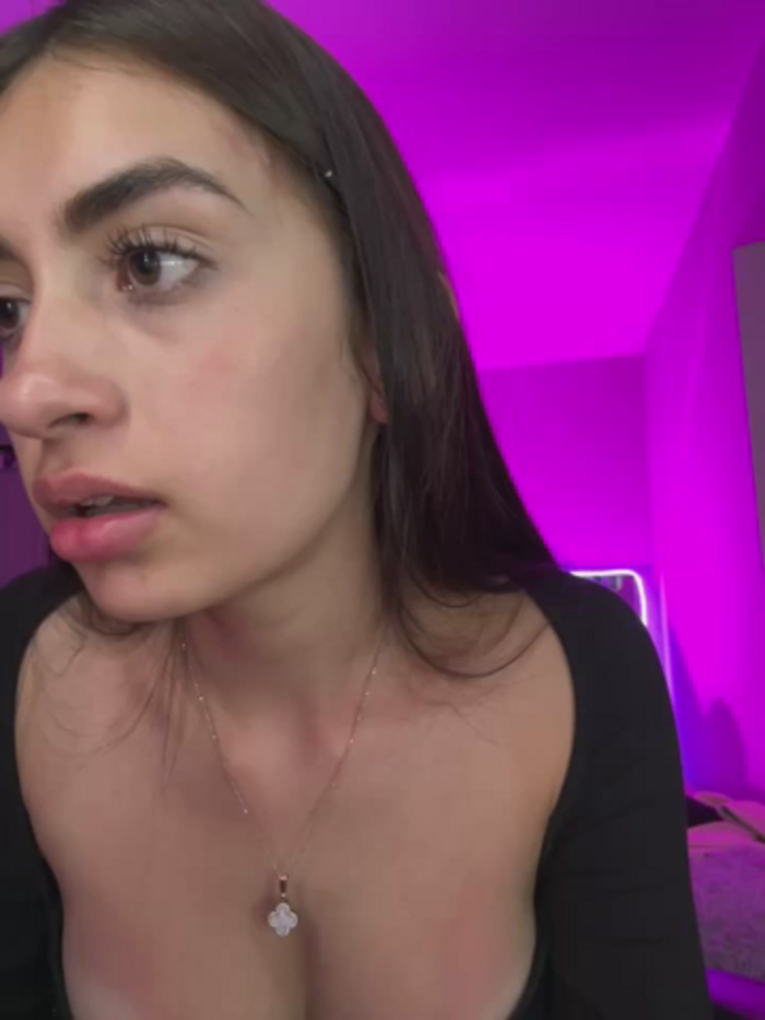 Alejandraa_pinkk_