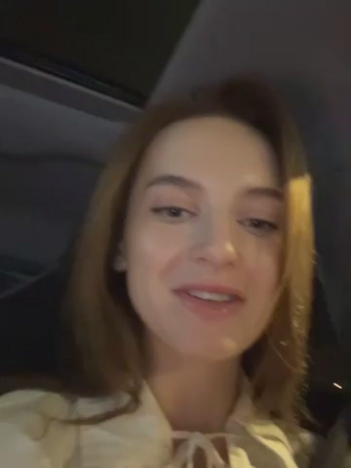 -AngelAri-