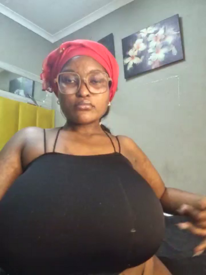 Bustygoddess32
