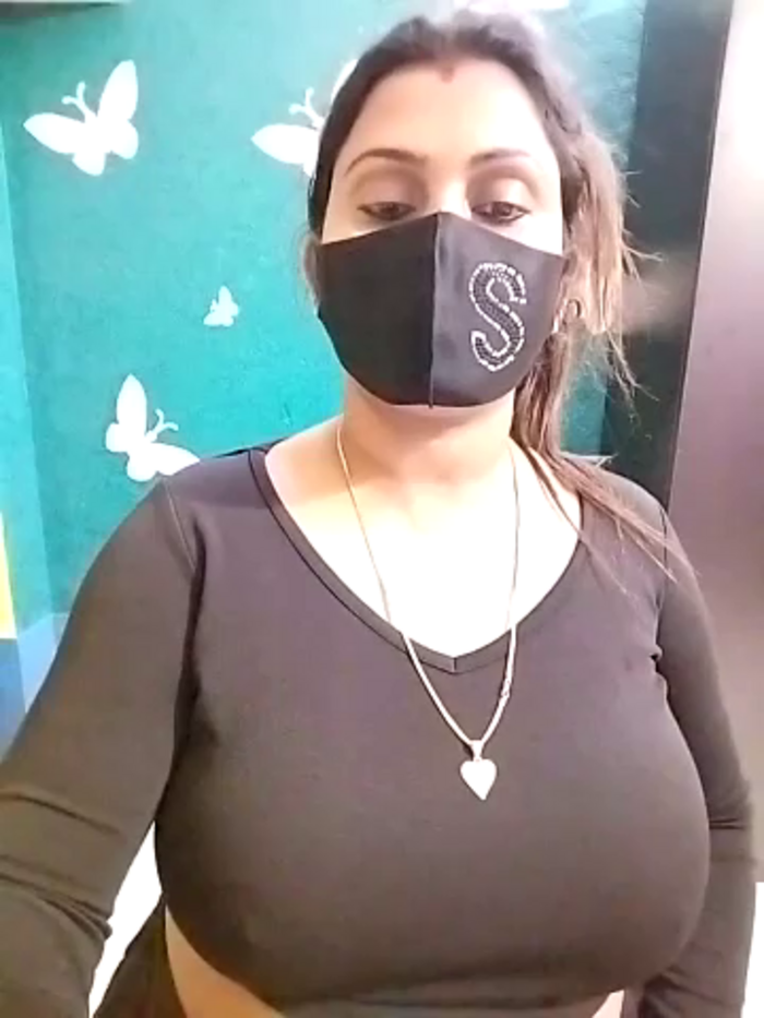 Riya_Sexy_Baby