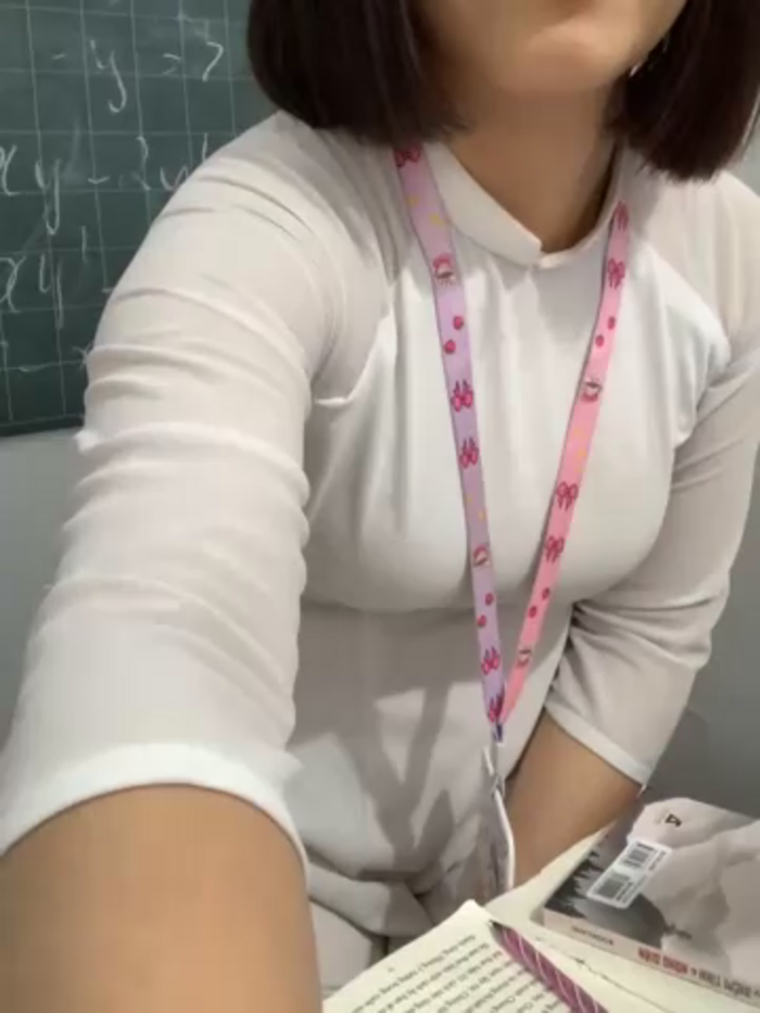 Schoolgirl_6969