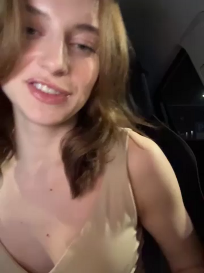 -AngelAri-
