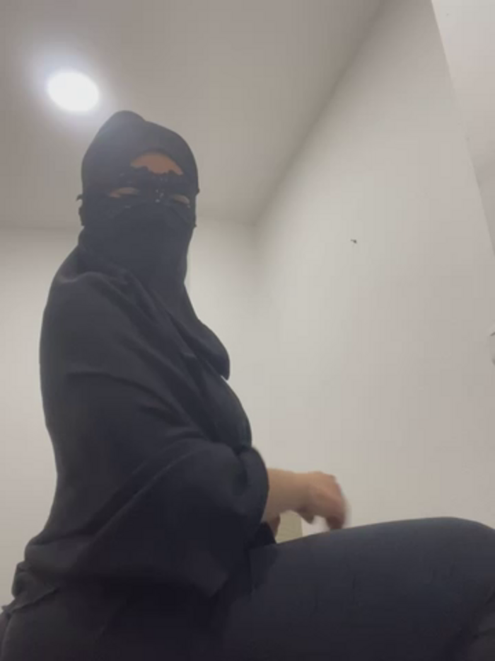 Hijabi_HotGirls