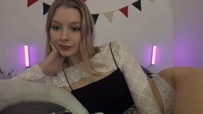 MiaDavis21