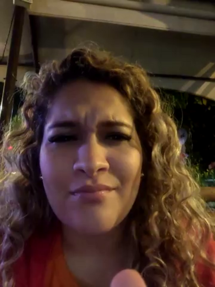 Sara_smiiith211