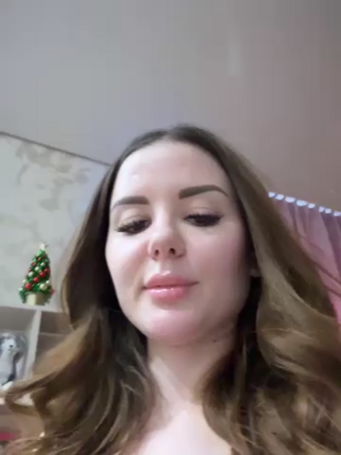 Alina_Vibe_Me