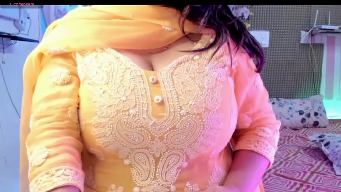 Gulabi_Queen