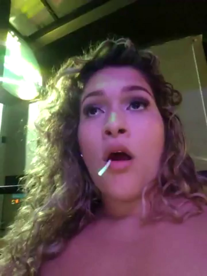 Sara_smiiith211