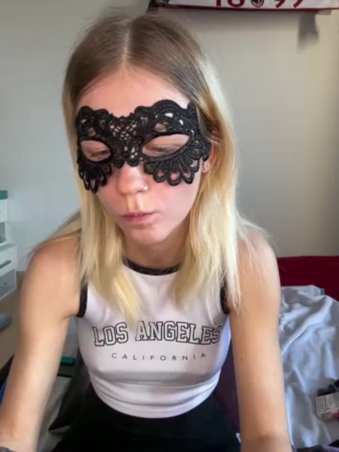 YoungLily666