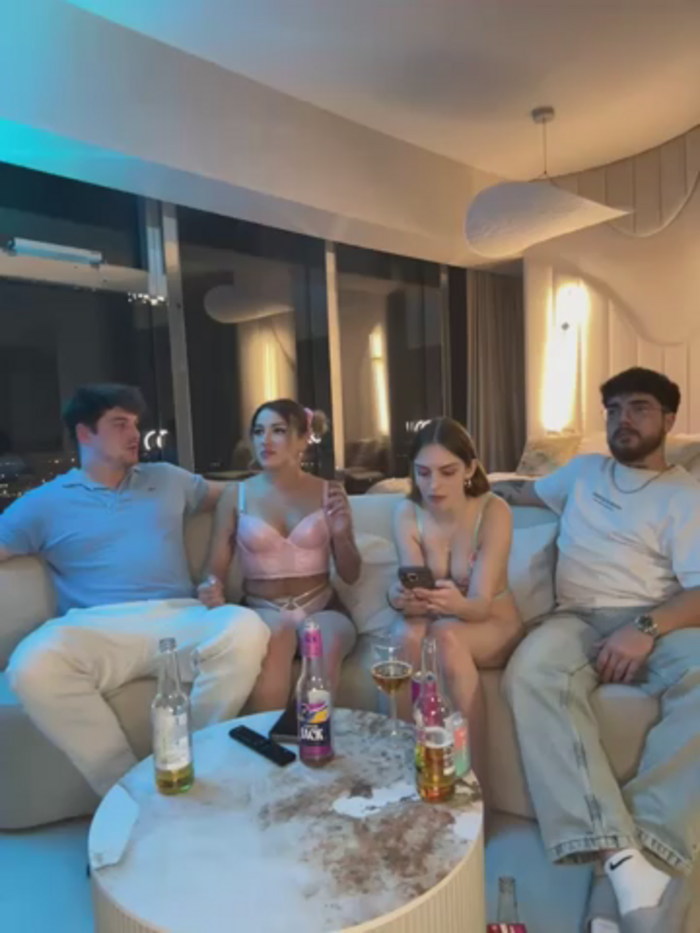 MrAndMrsSavage