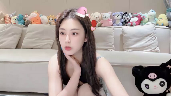 Angela-000