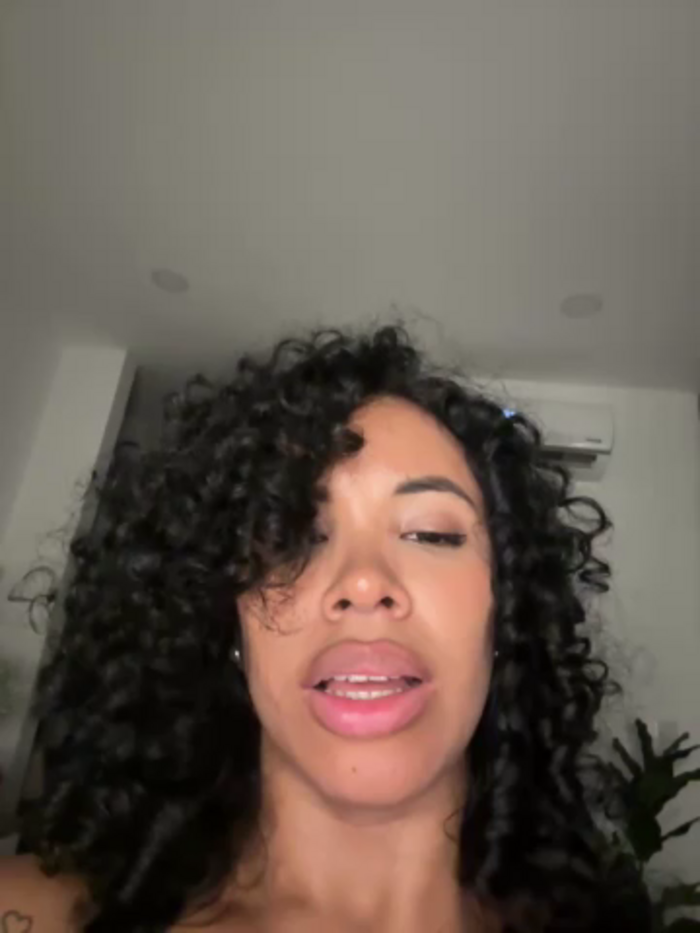 Brunettexio