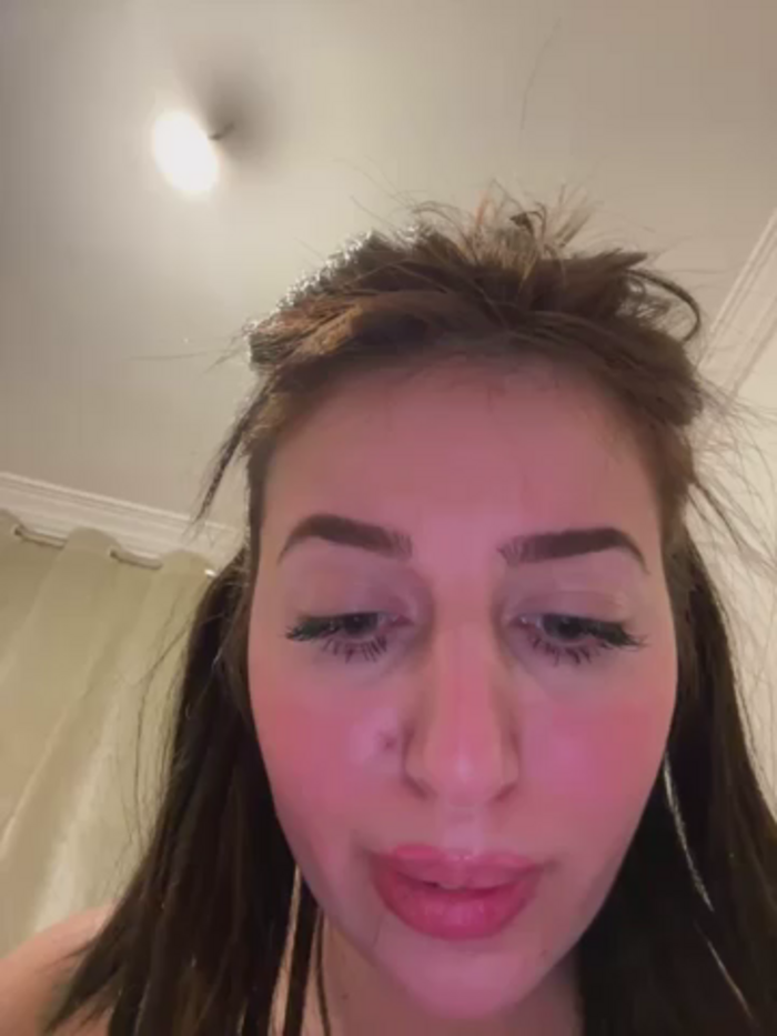 Hot_malak