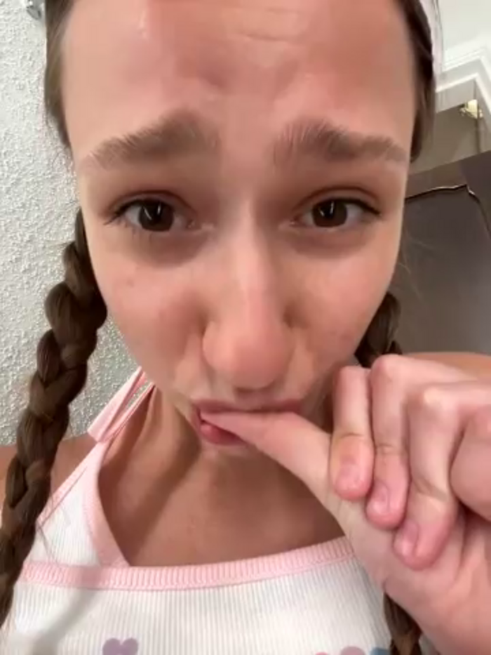 Lia__Love