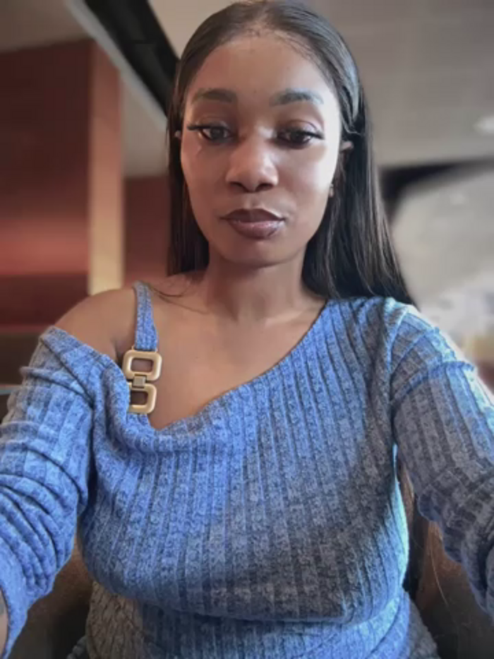 __Nessa__
