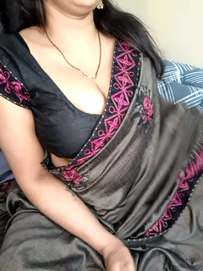 kaamuk_shweta