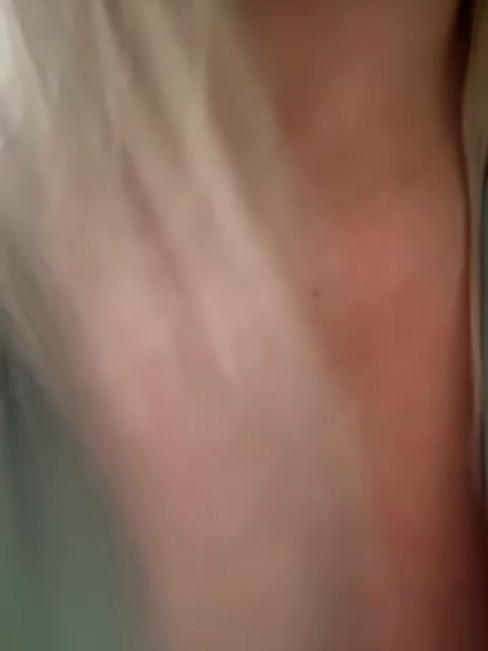 Bustyblondebabe32
