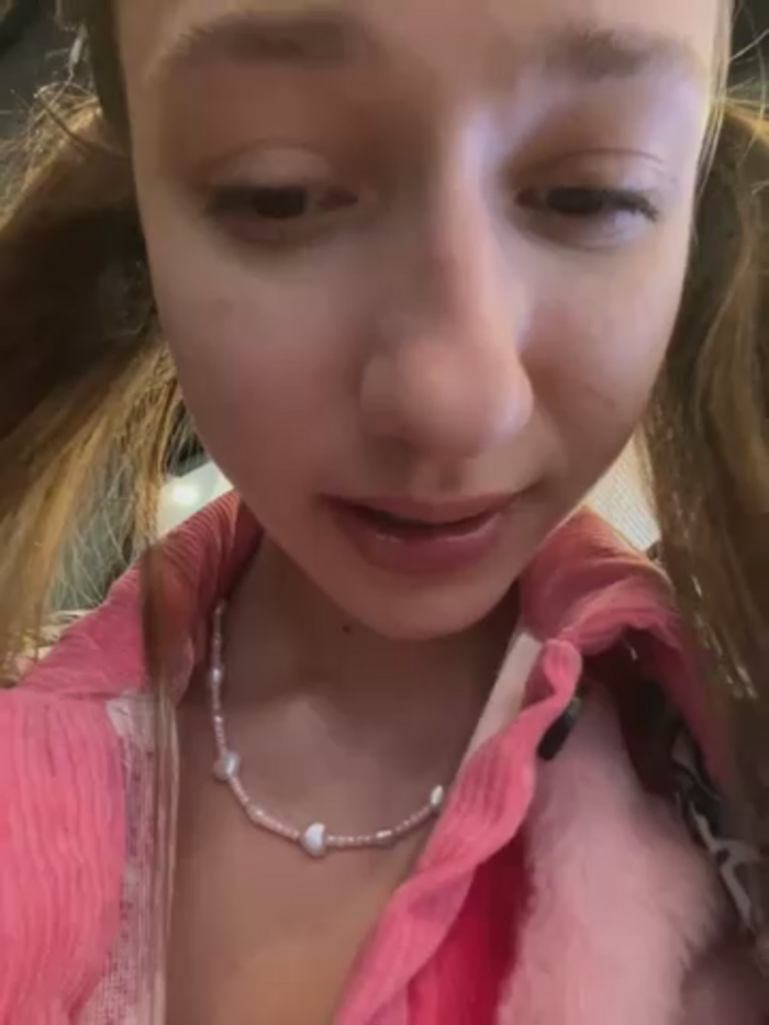 Lia__Love