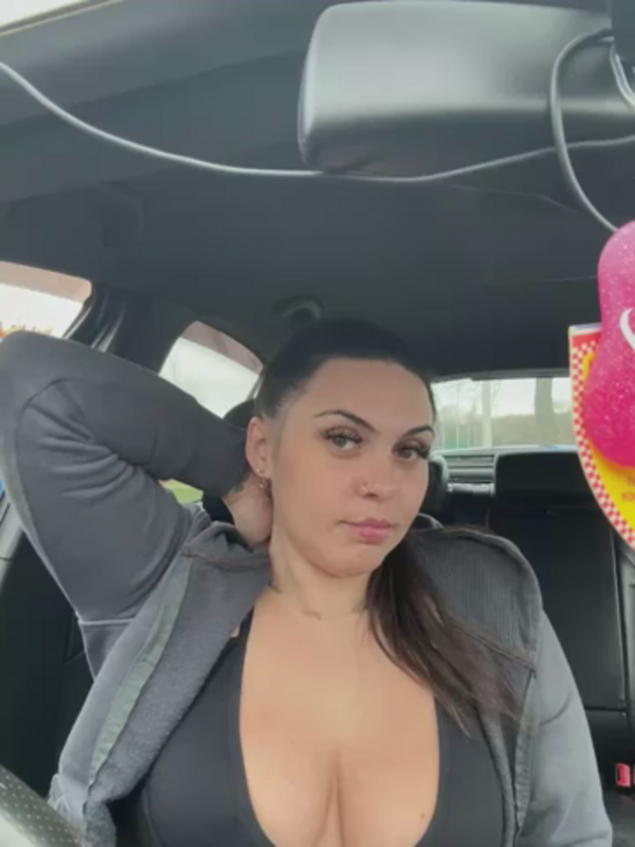 Sexy-Scottish-Slut