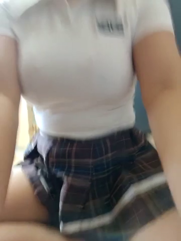 lyna_bl