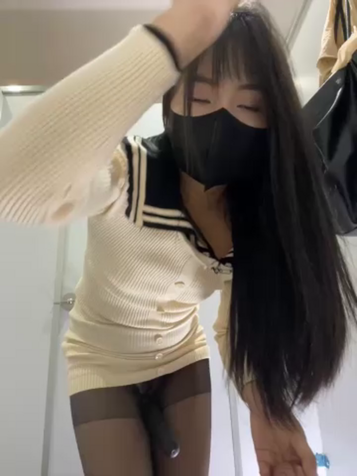 Asia-Lynn