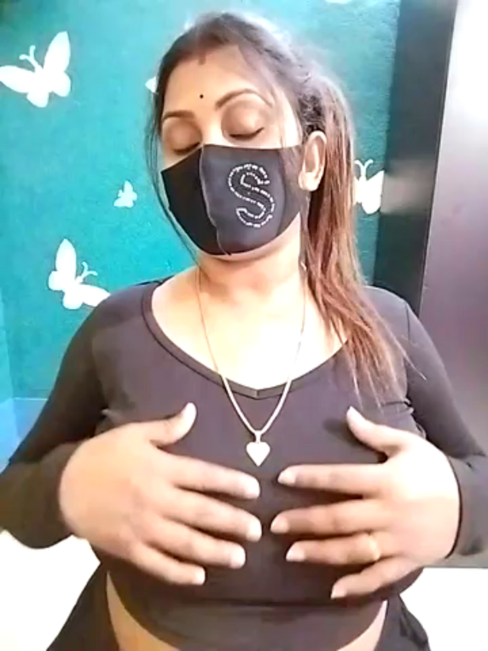 Riya_Sexy_Baby