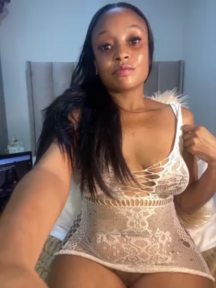 SexyDee025