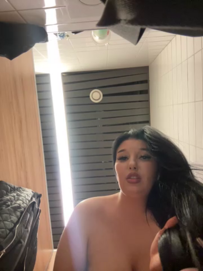 Tisha_Busty