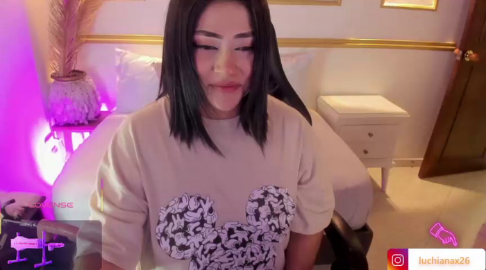 lucy26_
