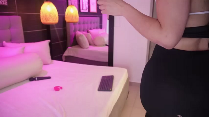 Bella_TS_
