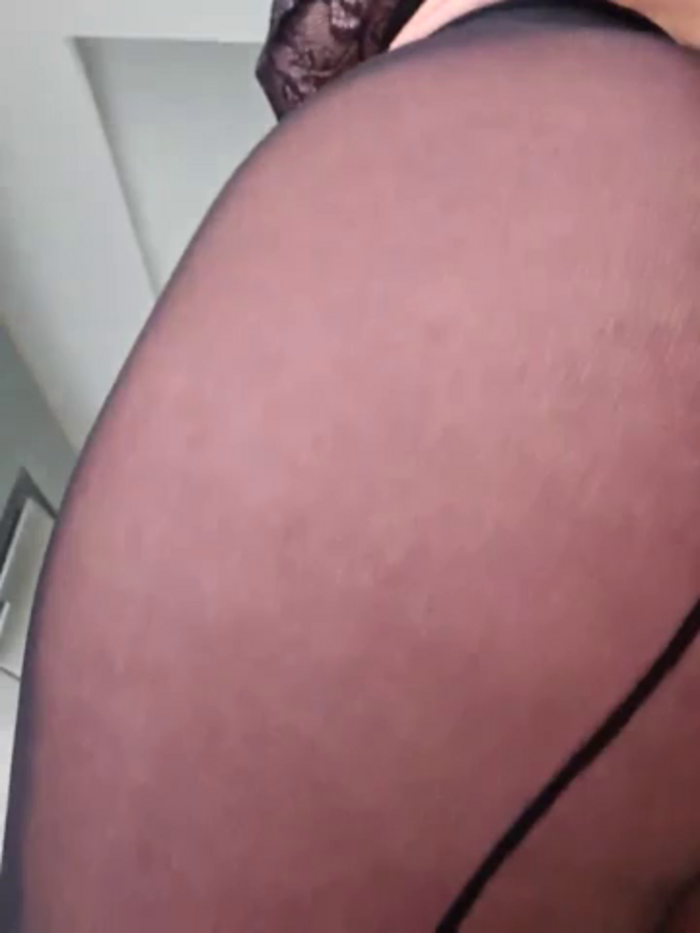 YourMommyBlair