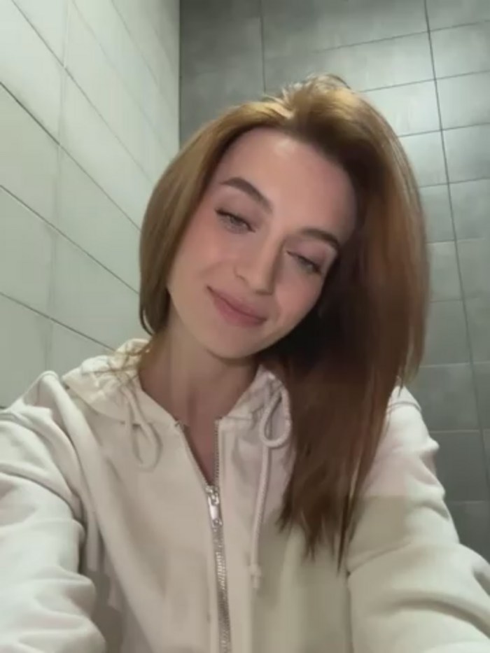 -AngelAri-