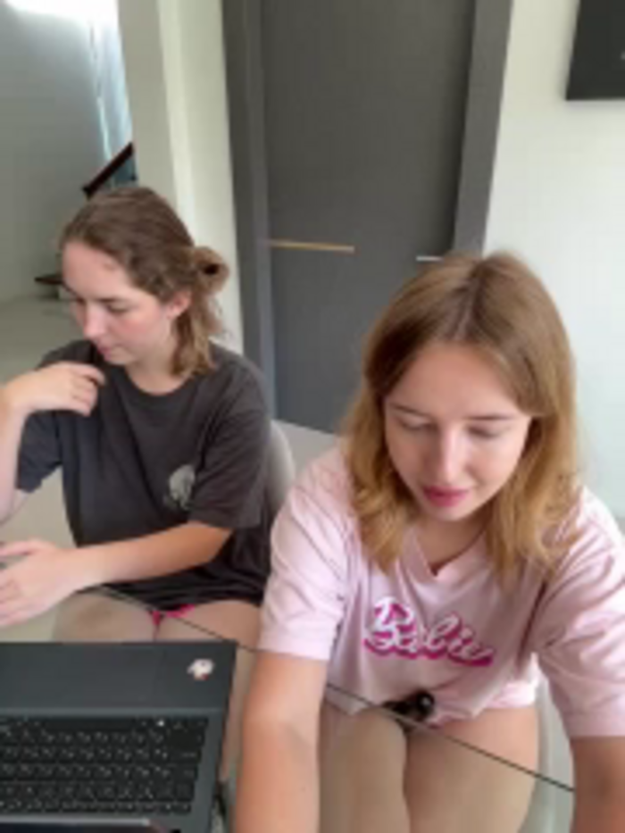 Nura_n_Sarah