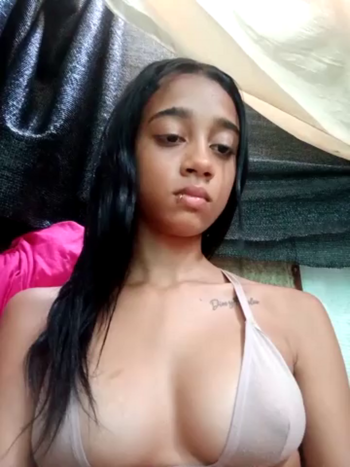 Zoe_Sweett18