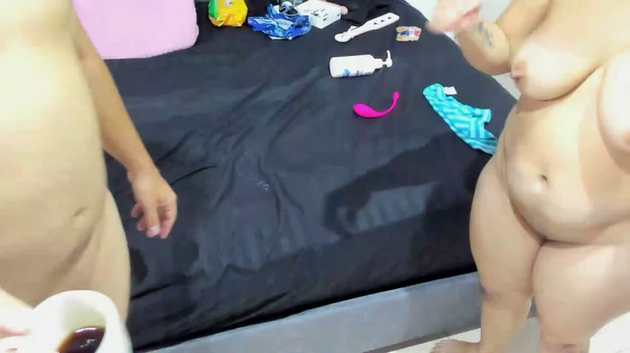 Couple_Gold69